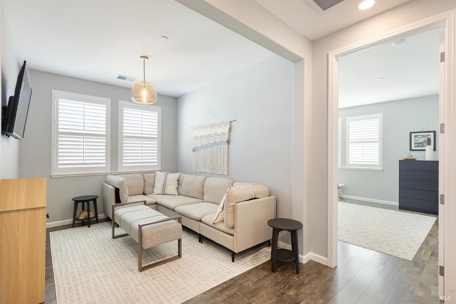 Detail Gallery Image 24 of 49 For 1617 Wildflower Way, Rohnert Park,  CA 94928 - 4 Beds | 2/1 Baths