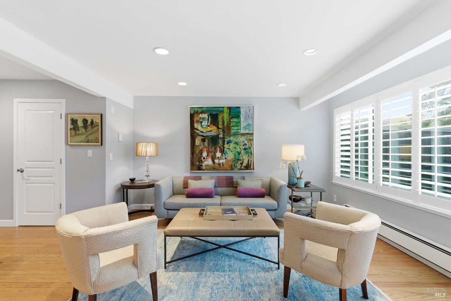 Detail Gallery Image 4 of 47 For 52 Park Ter, Mill Valley,  CA 94941 - 2 Beds | 1/1 Baths