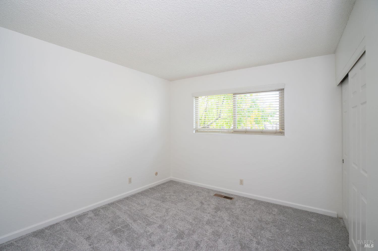 Detail Gallery Image 45 of 64 For 4248 Leafwood Cir, Santa Rosa,  CA 95405 - 3 Beds | 2 Baths