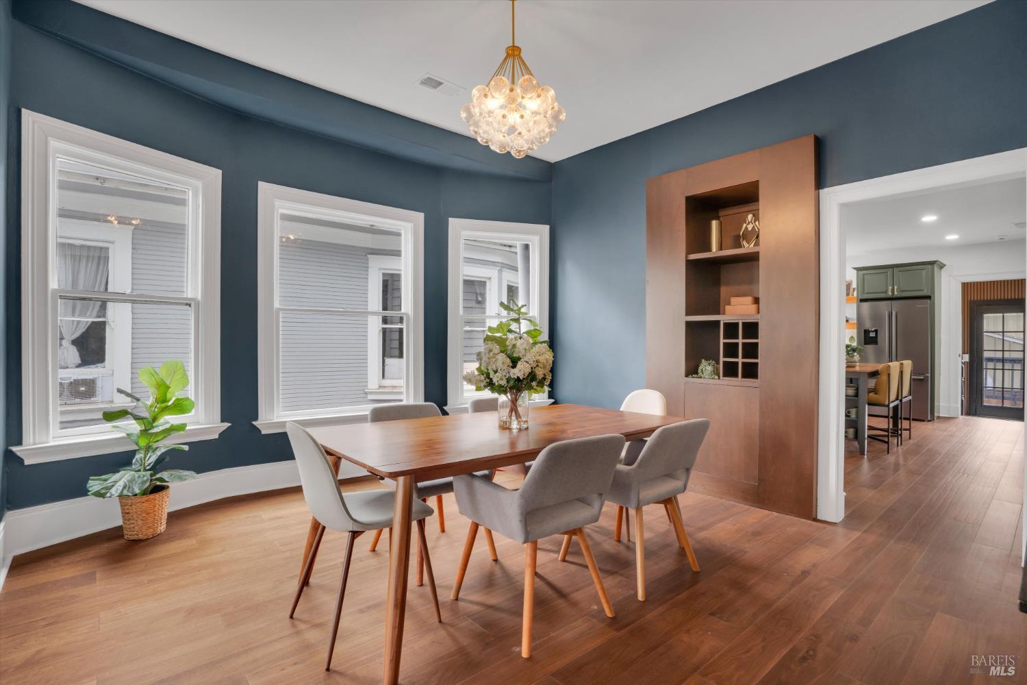 Detail Gallery Image 12 of 57 For 431 Brown St, Napa,  CA 94559 - 5 Beds | 2 Baths