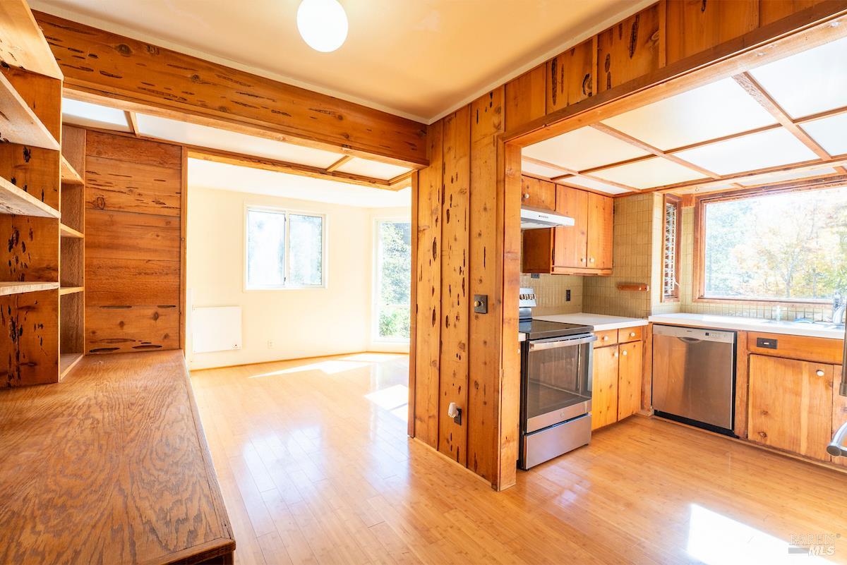 Detail Gallery Image 8 of 34 For 9001 N Highway 1 Unkn, Mendocino,  CA 95460 - 2 Beds | 0 Baths