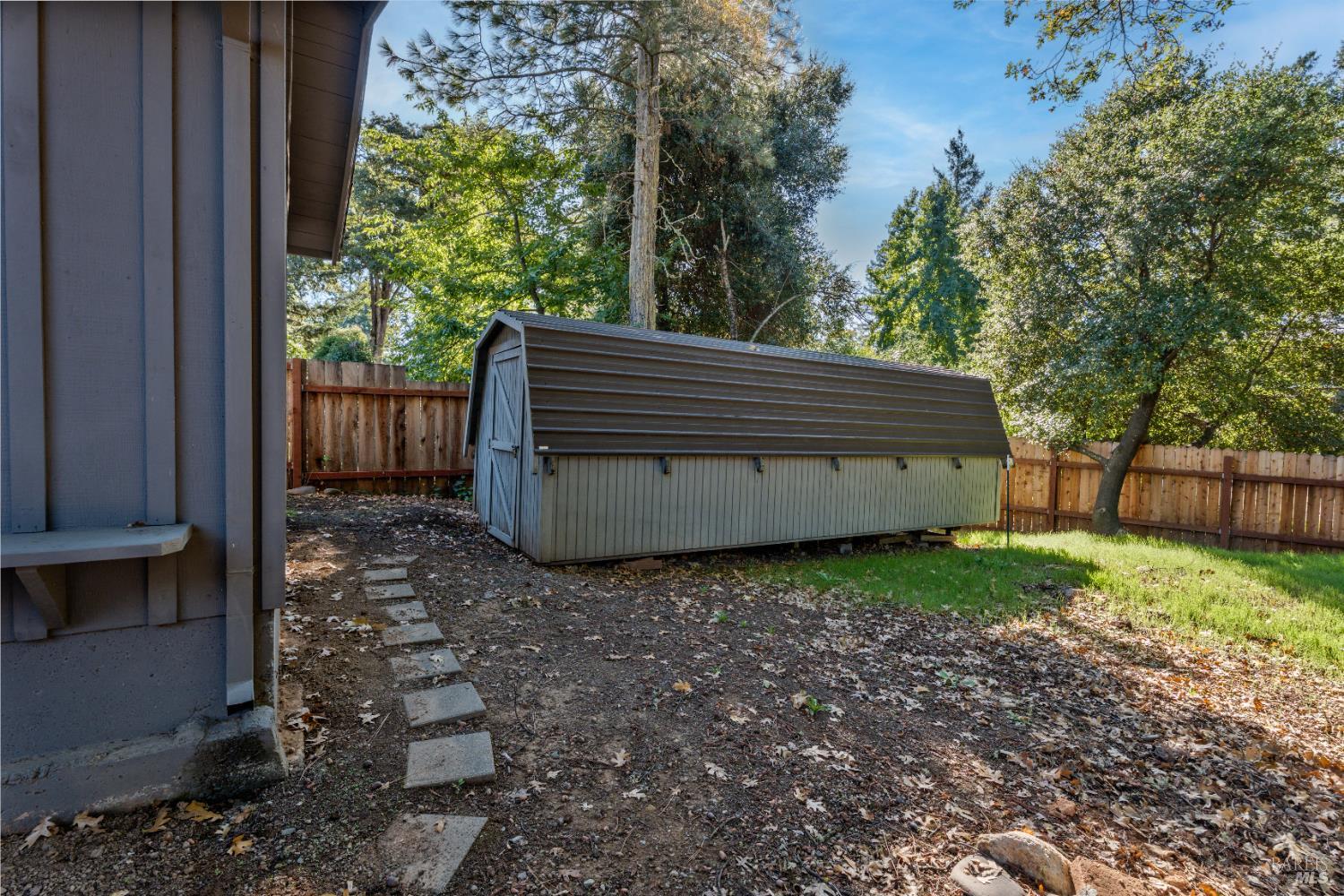 Detail Gallery Image 18 of 23 For 1575 Manzanita Dr, Ukiah,  CA 95482 - 3 Beds | 2/1 Baths