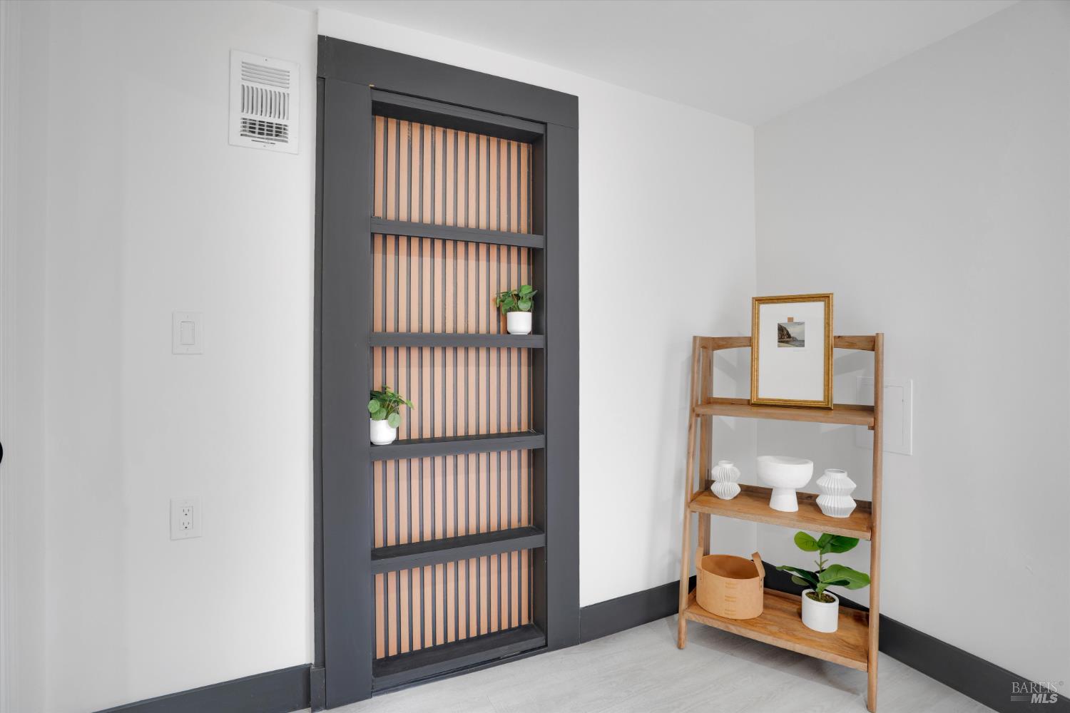 Detail Gallery Image 30 of 57 For 431 Brown St, Napa,  CA 94559 - 5 Beds | 2 Baths