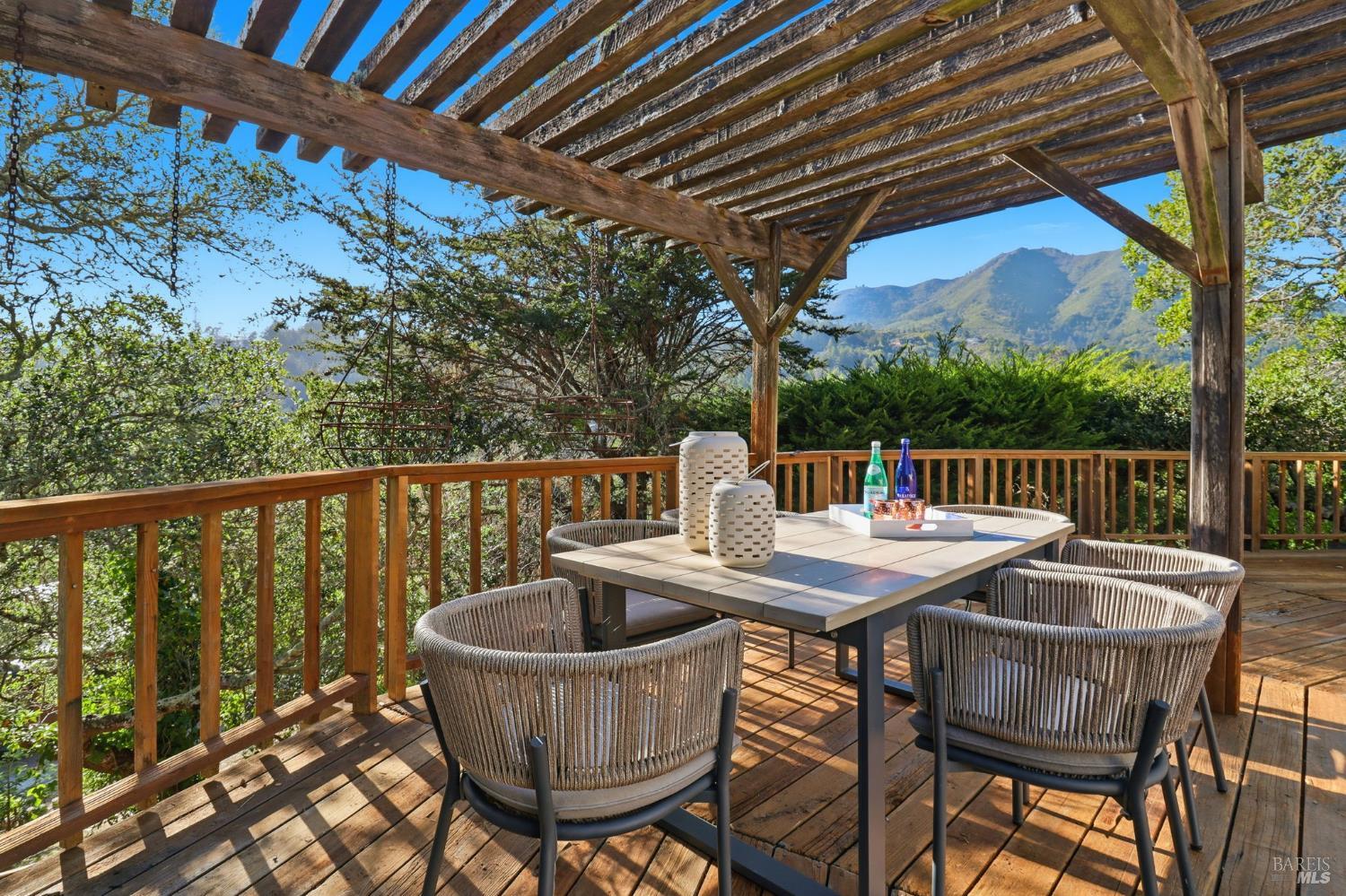 Detail Gallery Image 48 of 54 For 19 Cushing Dr, Mill Valley,  CA 94941 - 4 Beds | 3 Baths