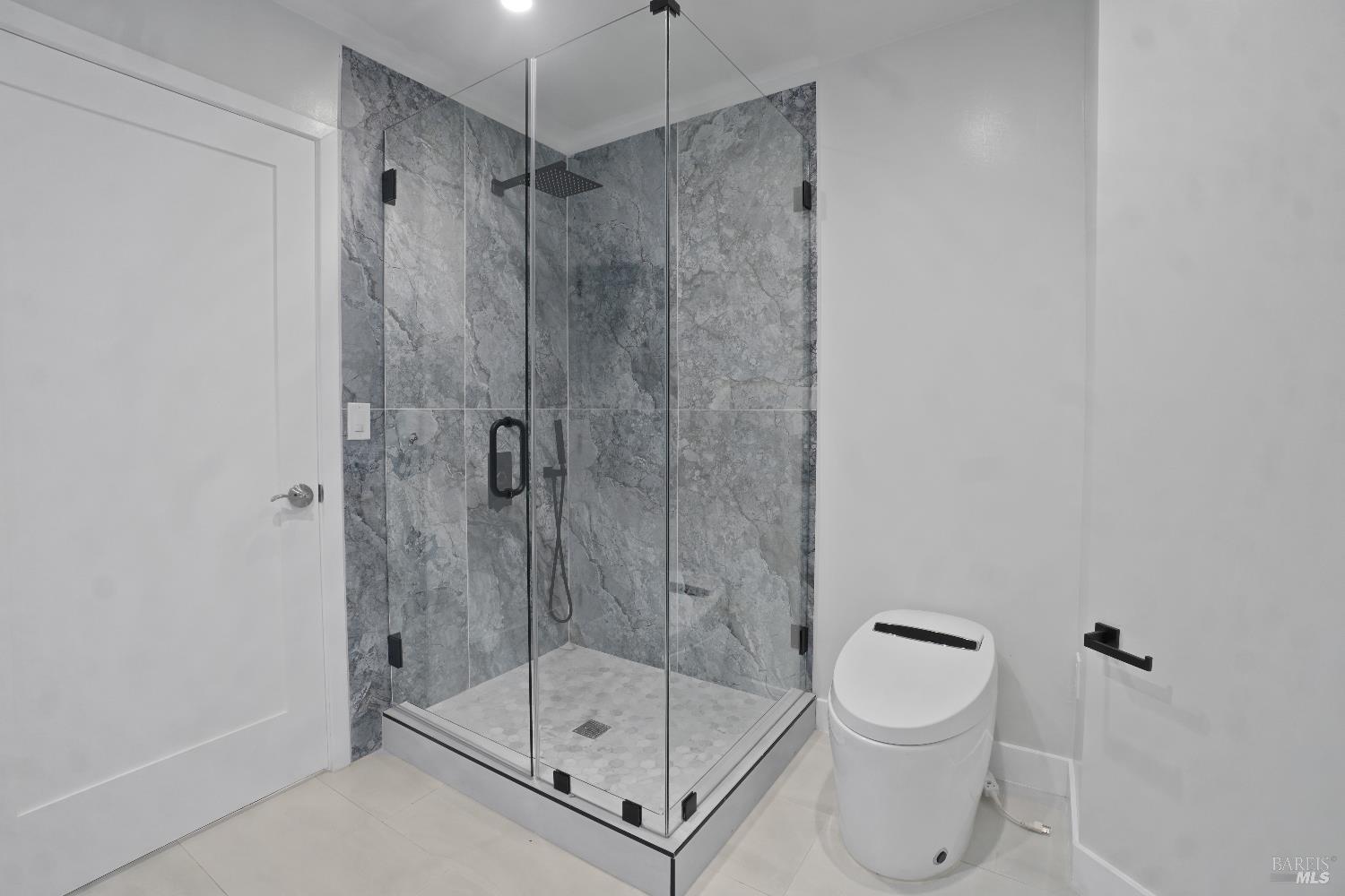 Detail Gallery Image 29 of 34 For 3330 Monterey Blvd, Oakland,  CA 94602 - 5 Beds | 3/1 Baths