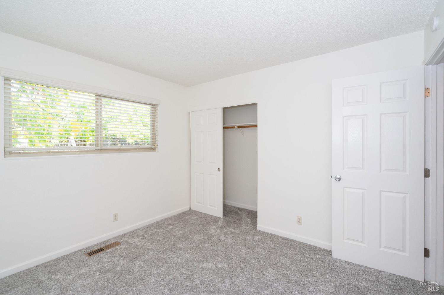 Detail Gallery Image 49 of 64 For 4248 Leafwood Cir, Santa Rosa,  CA 95405 - 3 Beds | 2 Baths