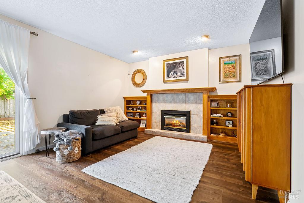 Detail Gallery Image 9 of 75 For 2635 Canterbury Dr, Santa Rosa,  CA 95405 - 3 Beds | 2 Baths