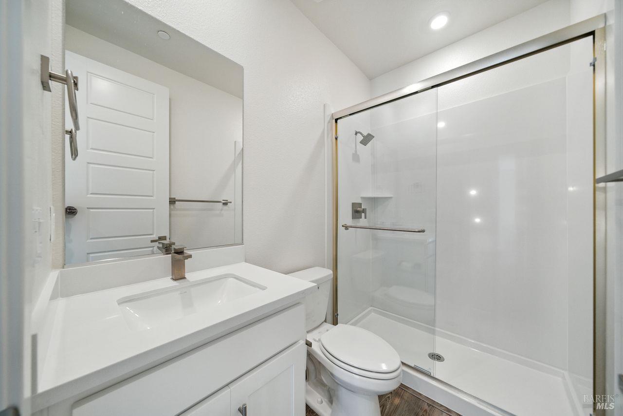 Detail Gallery Image 3 of 19 For 206 Verandah Ave, Novato,  CA 94945 - 3 Beds | 3 Baths