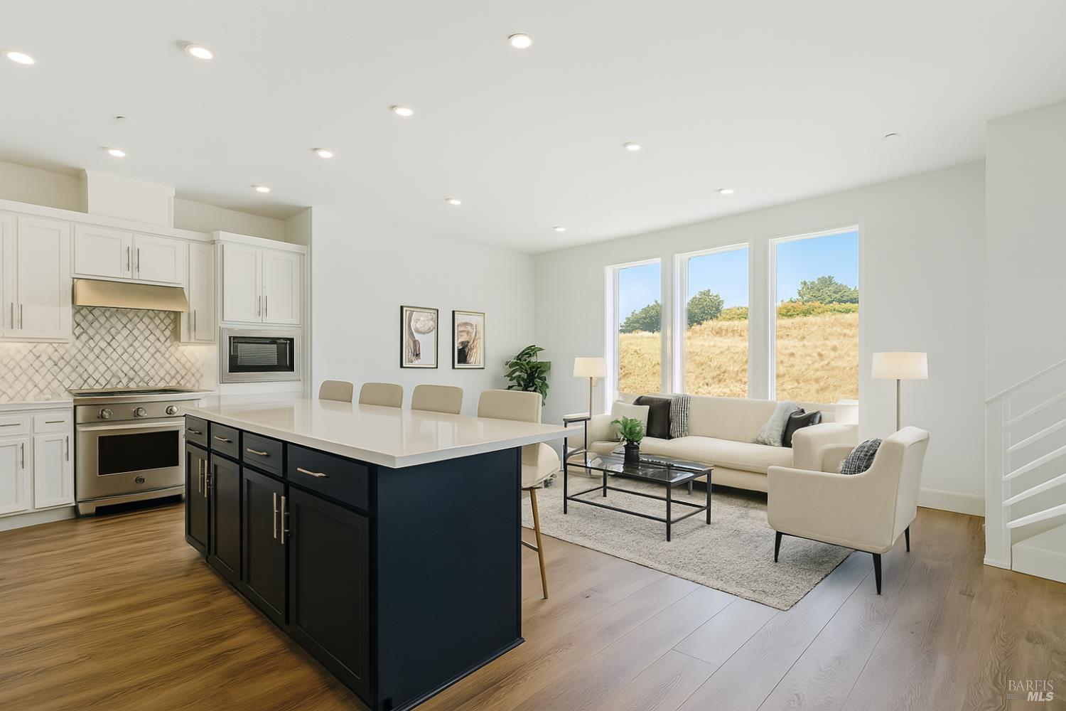 Front Image Thumbnail for BA325073373