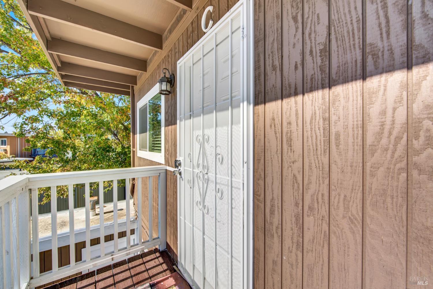 Detail Gallery Image 10 of 27 For 1712 Arthur Ct, Fairfield,  CA 94533 - – Beds | – Baths