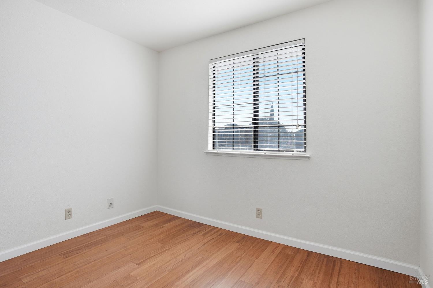 Detail Gallery Image 37 of 43 For 2420 Top Gallant Ct, Fairfield,  CA 94534 - 4 Beds | 2/1 Baths