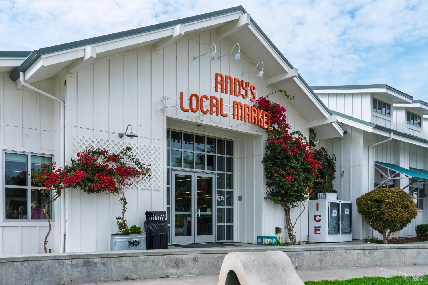 Detail Gallery Image 54 of 57 For 24 Bonnie Banks Way, San Rafael,  CA 94901 - 4 Beds | 3/1 Baths