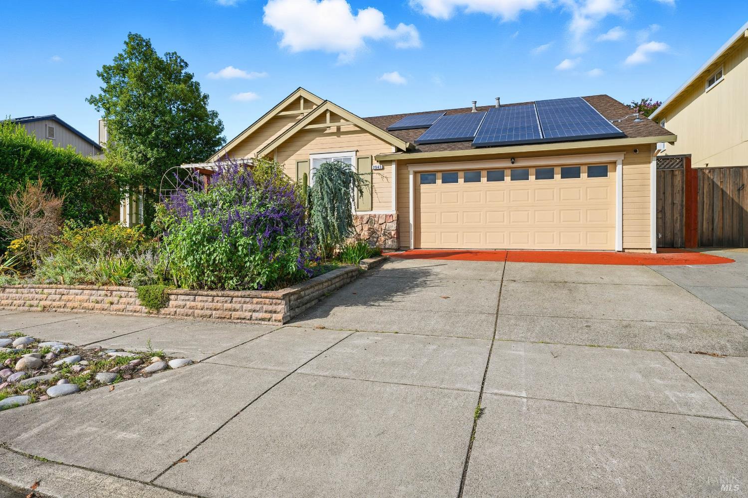 Detail Gallery Image 7 of 59 For 2545 Thistle Creek St, Santa Rosa,  CA 95404 - 3 Beds | 2 Baths