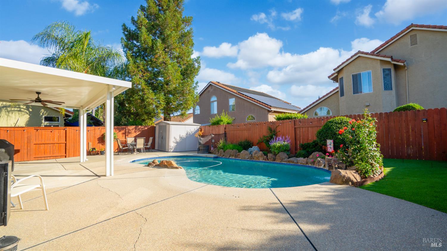 Detail Gallery Image 32 of 34 For 854 Owl Cir, Vacaville,  CA 95687 - 4 Beds | 3 Baths