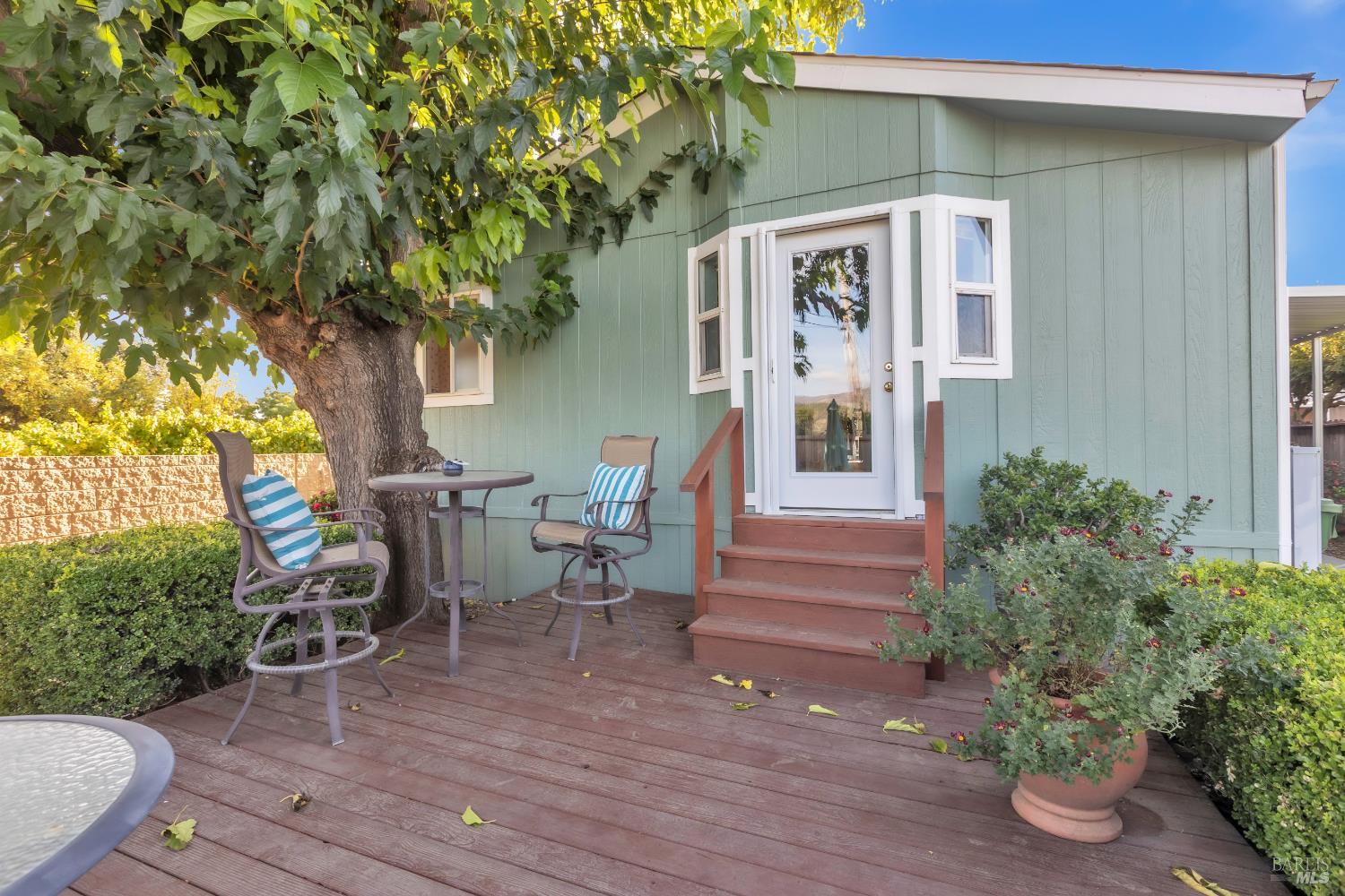 Detail Gallery Image 10 of 28 For 105 Claret Cir, Yountville,  CA 94559 - 2 Beds | 2 Baths