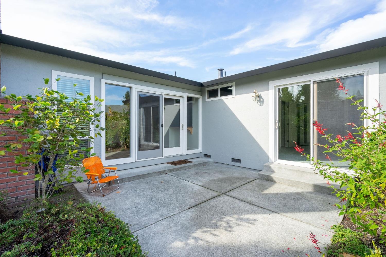 Detail Gallery Image 59 of 64 For 4248 Leafwood Cir, Santa Rosa,  CA 95405 - 3 Beds | 2 Baths