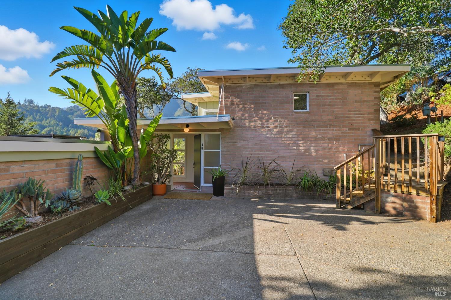 Detail Gallery Image 51 of 54 For 19 Cushing Dr, Mill Valley,  CA 94941 - 4 Beds | 3 Baths