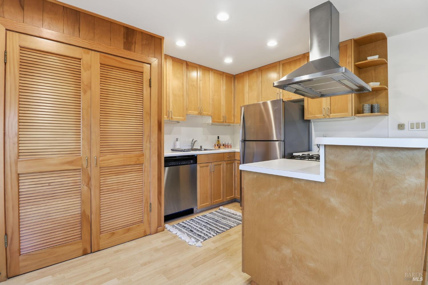 Detail Gallery Image 37 of 54 For 19 Cushing Dr, Mill Valley,  CA 94941 - 4 Beds | 3 Baths