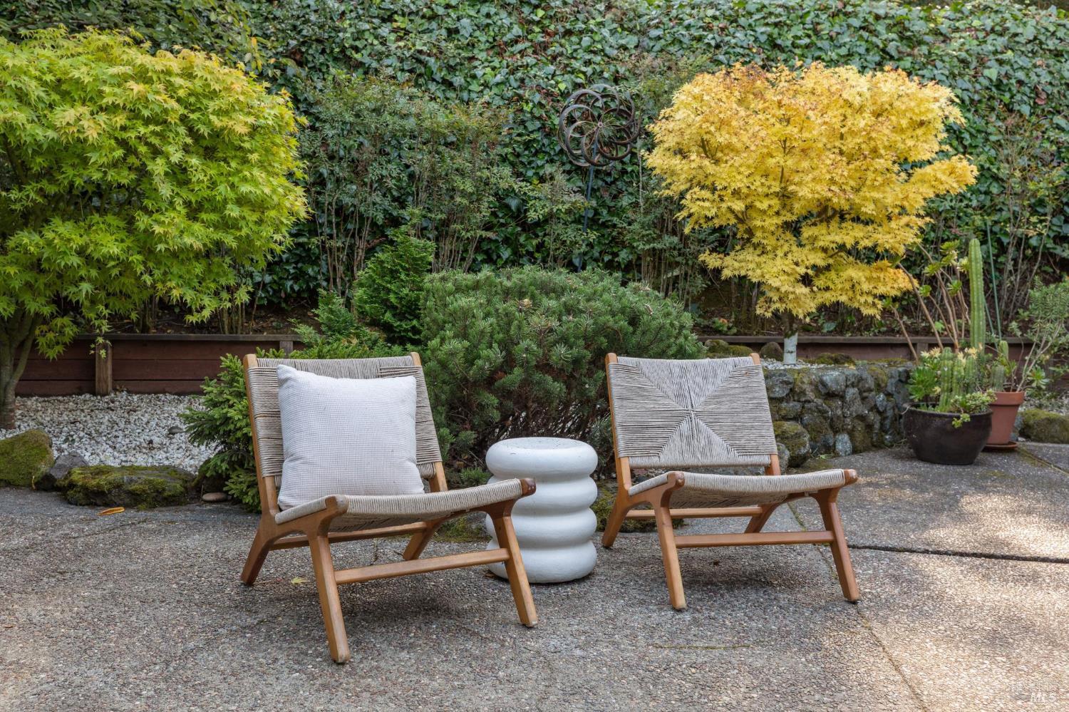 Detail Gallery Image 51 of 68 For 20 Crecienta Dr, Sausalito,  CA 94965 - 3 Beds | 2 Baths