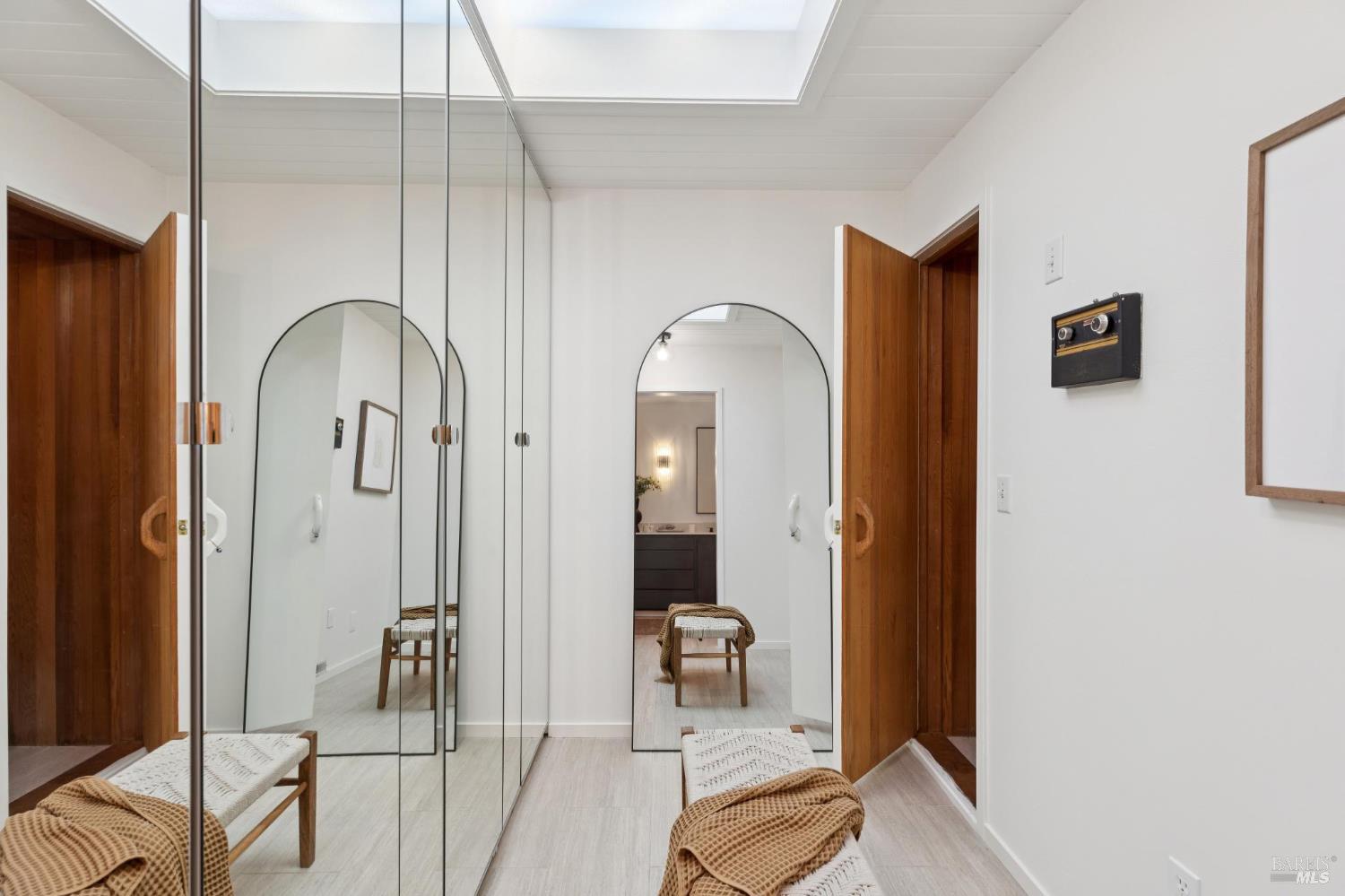 Detail Gallery Image 39 of 68 For 20 Crecienta Dr, Sausalito,  CA 94965 - 3 Beds | 2 Baths