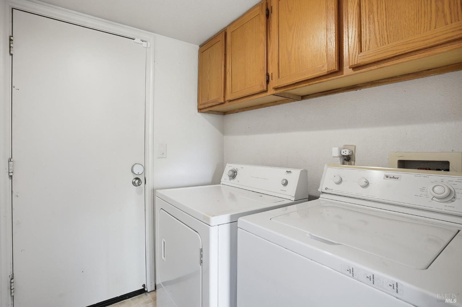 Detail Gallery Image 38 of 43 For 2420 Top Gallant Ct, Fairfield,  CA 94534 - 4 Beds | 2/1 Baths