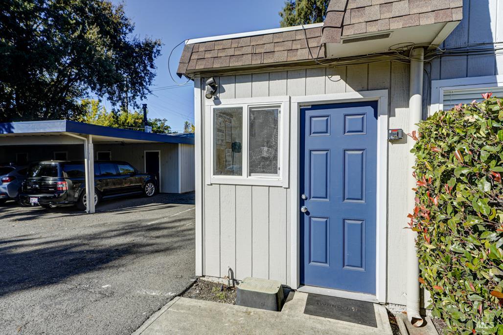 Detail Gallery Image 12 of 14 For 726 Orchard St, Santa Rosa,  CA 95404 - – Beds | – Baths