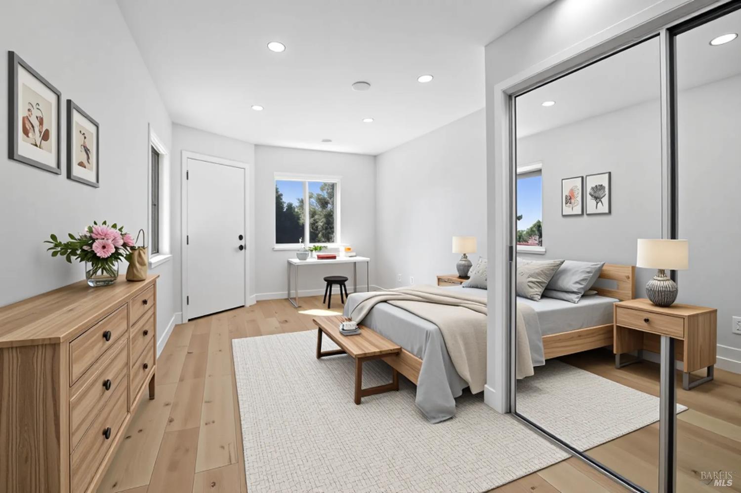 Detail Gallery Image 22 of 34 For 3330 Monterey Blvd, Oakland,  CA 94602 - 5 Beds | 3/1 Baths