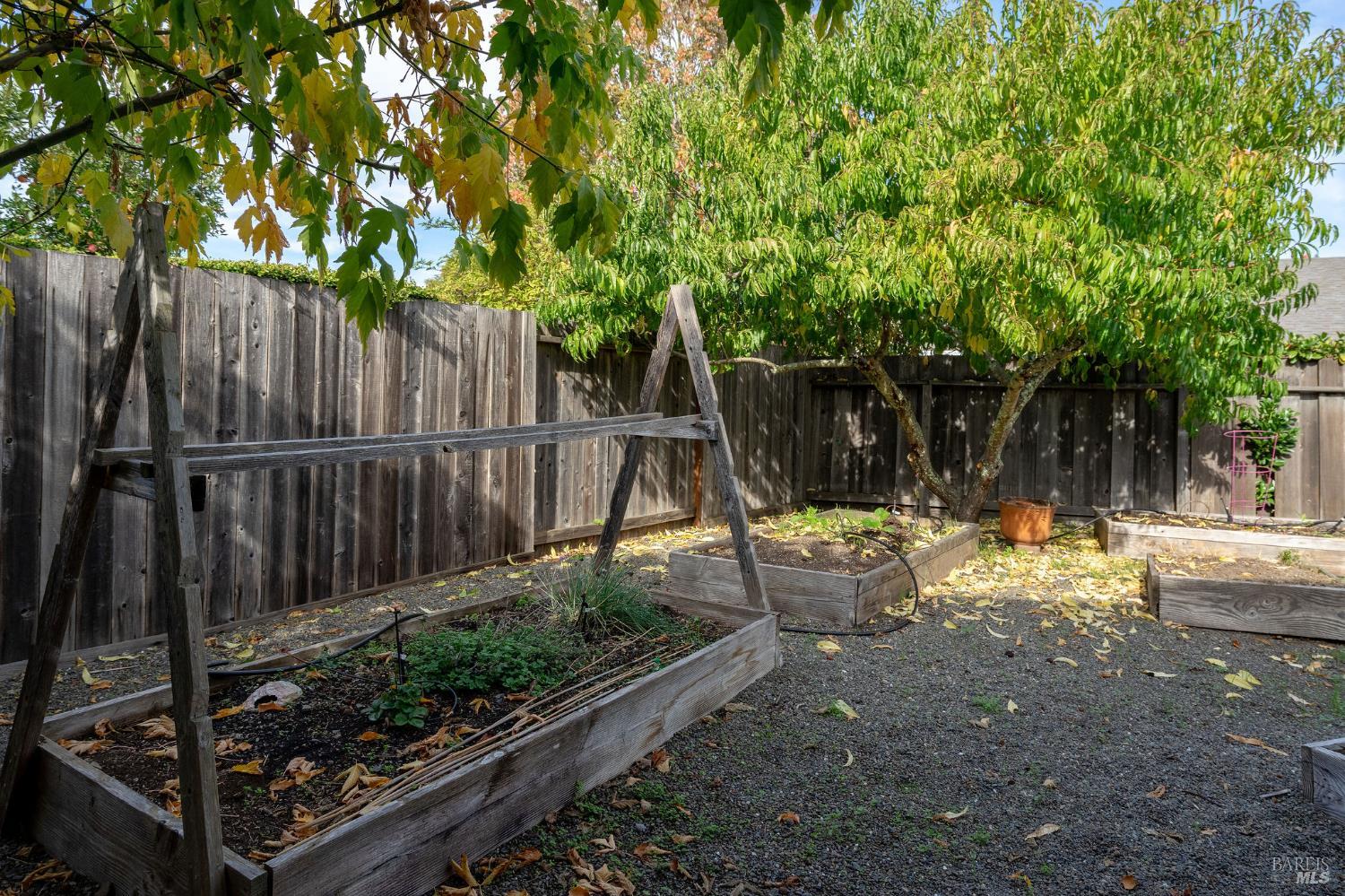 Detail Gallery Image 9 of 64 For 4248 Leafwood Cir, Santa Rosa,  CA 95405 - 3 Beds | 2 Baths