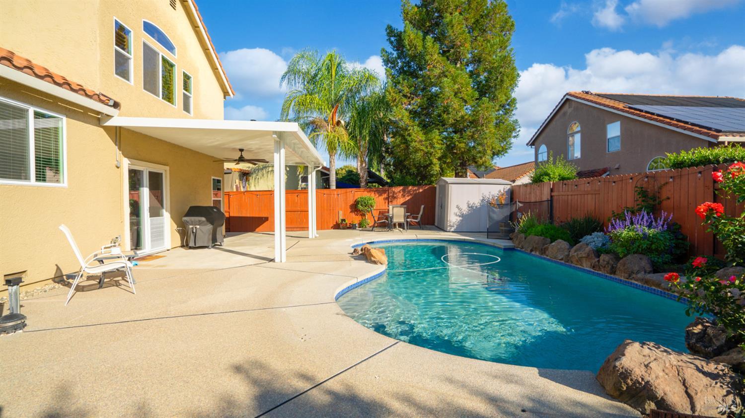 Detail Gallery Image 33 of 34 For 854 Owl Cir, Vacaville,  CA 95687 - 4 Beds | 3 Baths