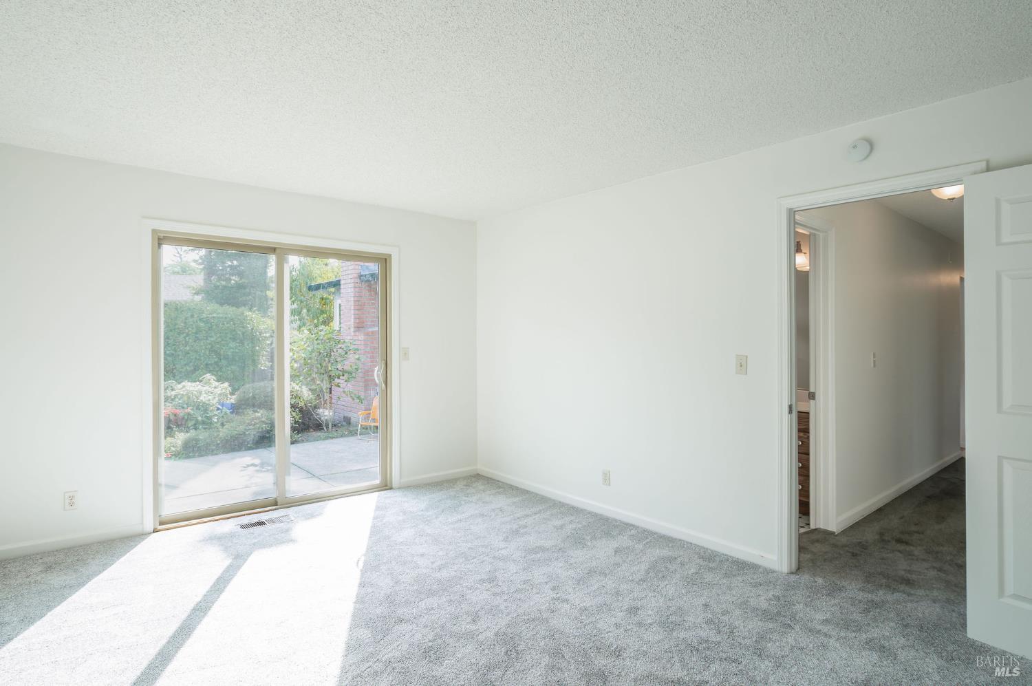 Detail Gallery Image 39 of 64 For 4248 Leafwood Cir, Santa Rosa,  CA 95405 - 3 Beds | 2 Baths