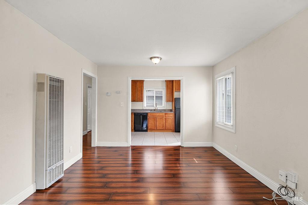 Detail Gallery Image 5 of 28 For 2020 19th St, San Pablo,  CA 94806 - 2 Beds | 1 Baths