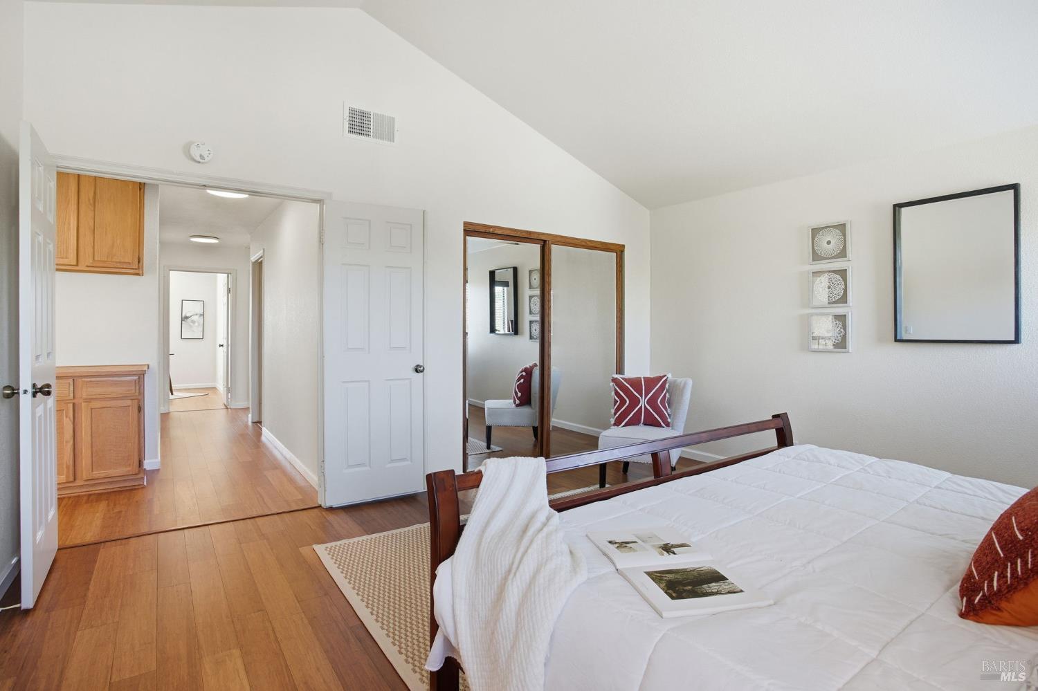 Detail Gallery Image 30 of 43 For 2420 Top Gallant Ct, Fairfield,  CA 94534 - 4 Beds | 2/1 Baths