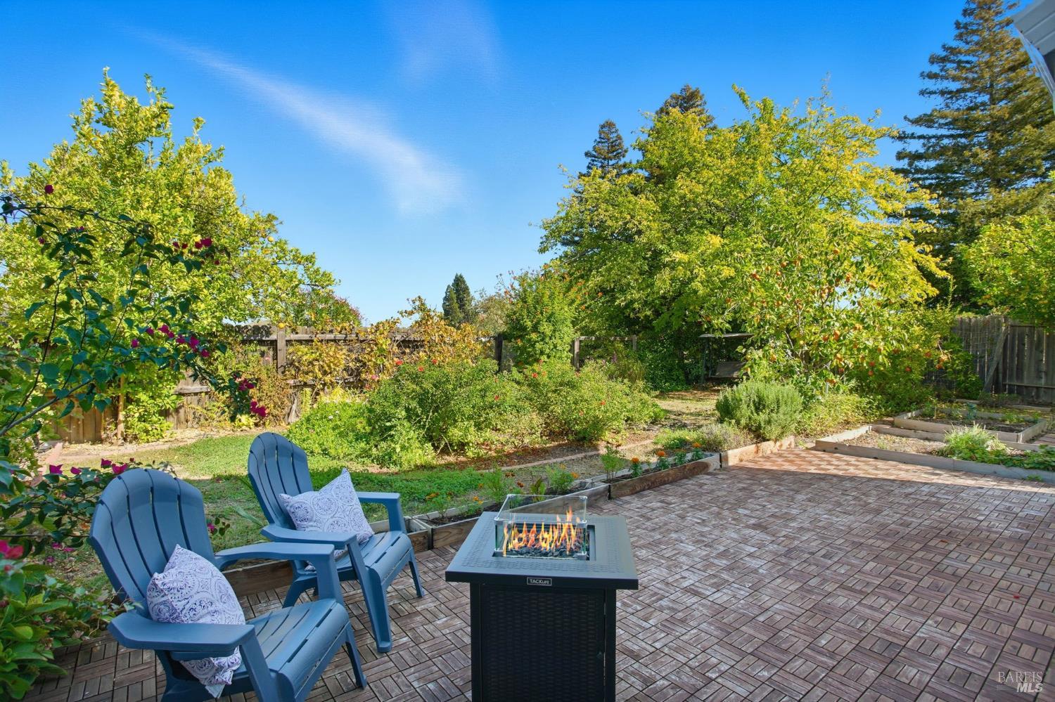 Detail Gallery Image 18 of 43 For 2420 Top Gallant Ct, Fairfield,  CA 94534 - 4 Beds | 2/1 Baths