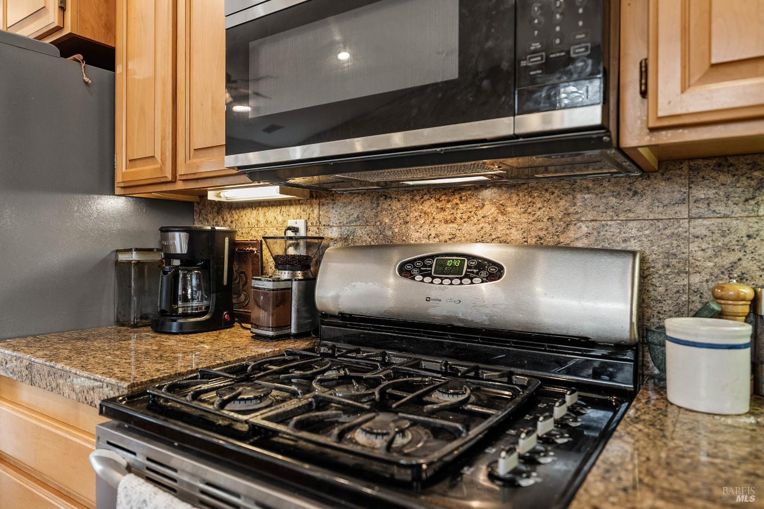 Detail Gallery Image 20 of 59 For 2545 Thistle Creek St, Santa Rosa,  CA 95404 - 3 Beds | 2 Baths