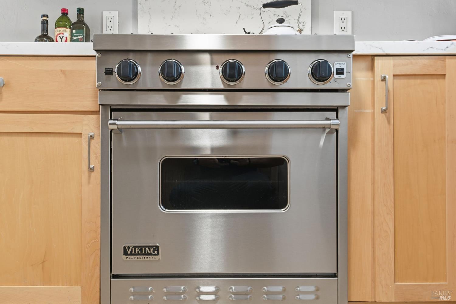 Detail Gallery Image 12 of 47 For 52 Park Ter, Mill Valley,  CA 94941 - 2 Beds | 1/1 Baths