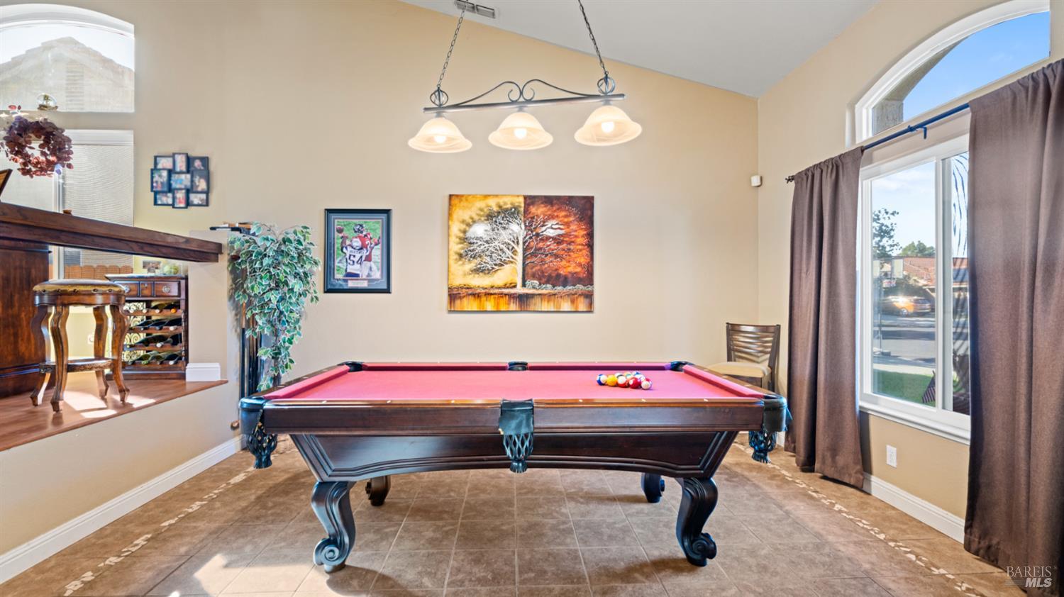 Detail Gallery Image 4 of 34 For 854 Owl Cir, Vacaville,  CA 95687 - 4 Beds | 3 Baths