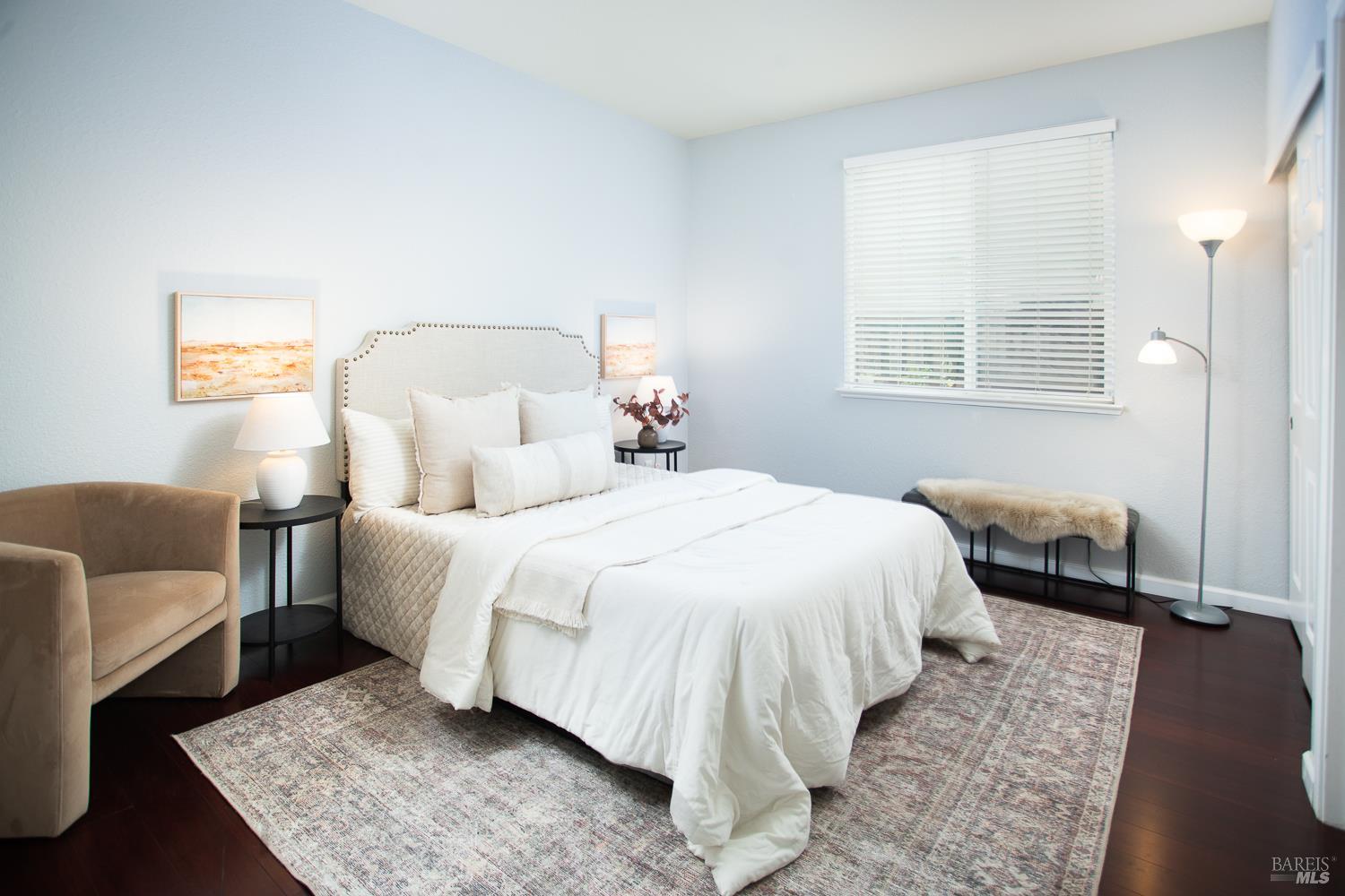 Detail Gallery Image 25 of 68 For 1440 Folsom Downs Cir, Dixon,  CA 95620 - 5 Beds | 3/1 Baths