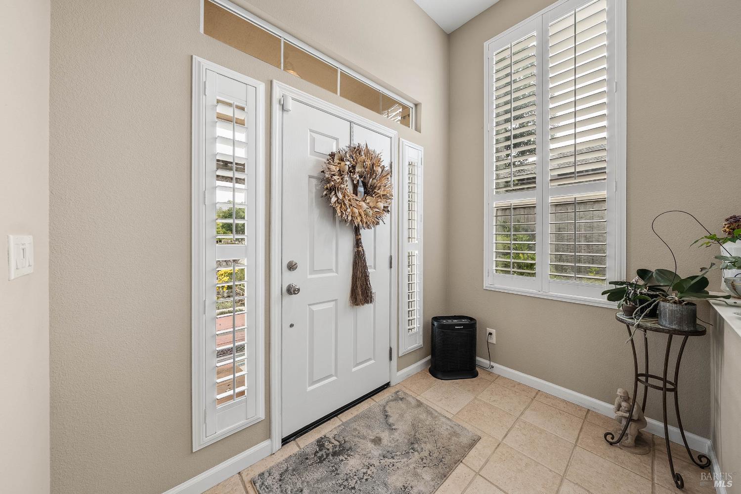 Detail Gallery Image 12 of 59 For 2545 Thistle Creek St, Santa Rosa,  CA 95404 - 3 Beds | 2 Baths