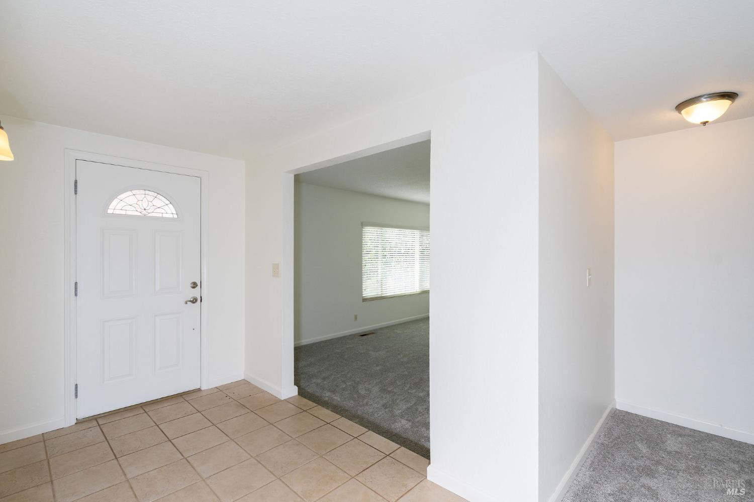 Detail Gallery Image 16 of 64 For 4248 Leafwood Cir, Santa Rosa,  CA 95405 - 3 Beds | 2 Baths