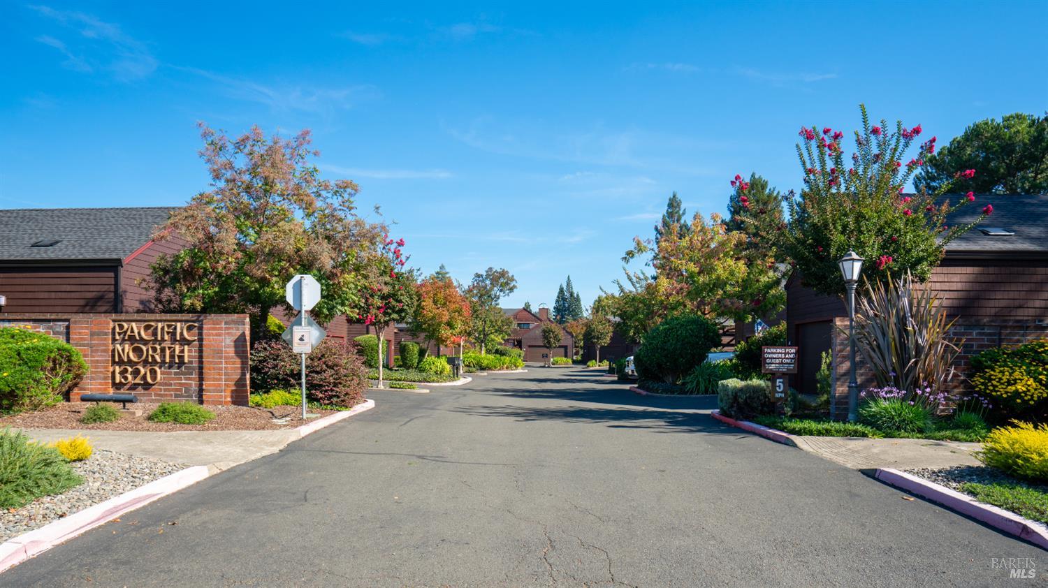 Detail Gallery Image 33 of 34 For 1320 North St #33,  Santa Rosa,  CA 95404 - 2 Beds | 2 Baths