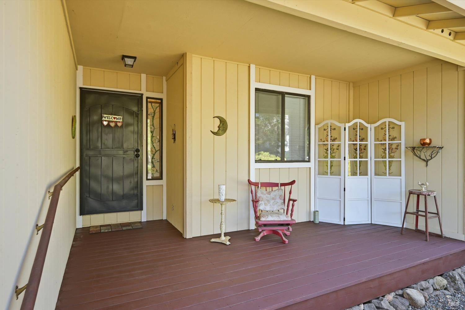 Detail Gallery Image 30 of 34 For 17937 Moon Hill Ct, Hidden Valley Lake,  CA 95467 - 3 Beds | 2 Baths
