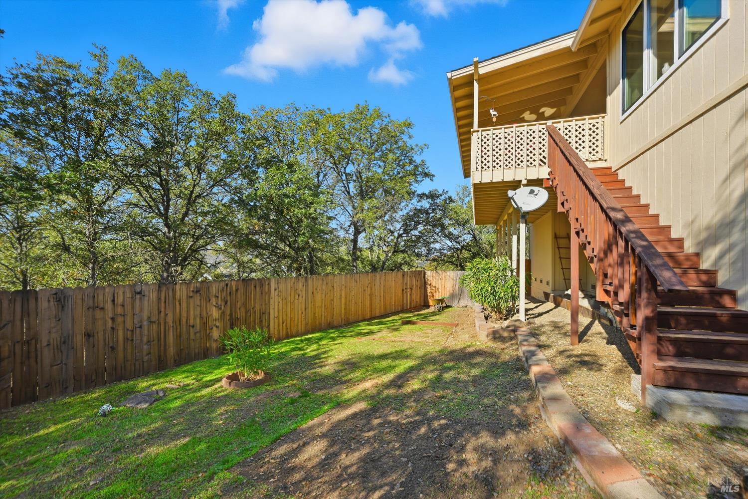 Detail Gallery Image 25 of 34 For 17937 Moon Hill Ct, Hidden Valley Lake,  CA 95467 - 3 Beds | 2 Baths