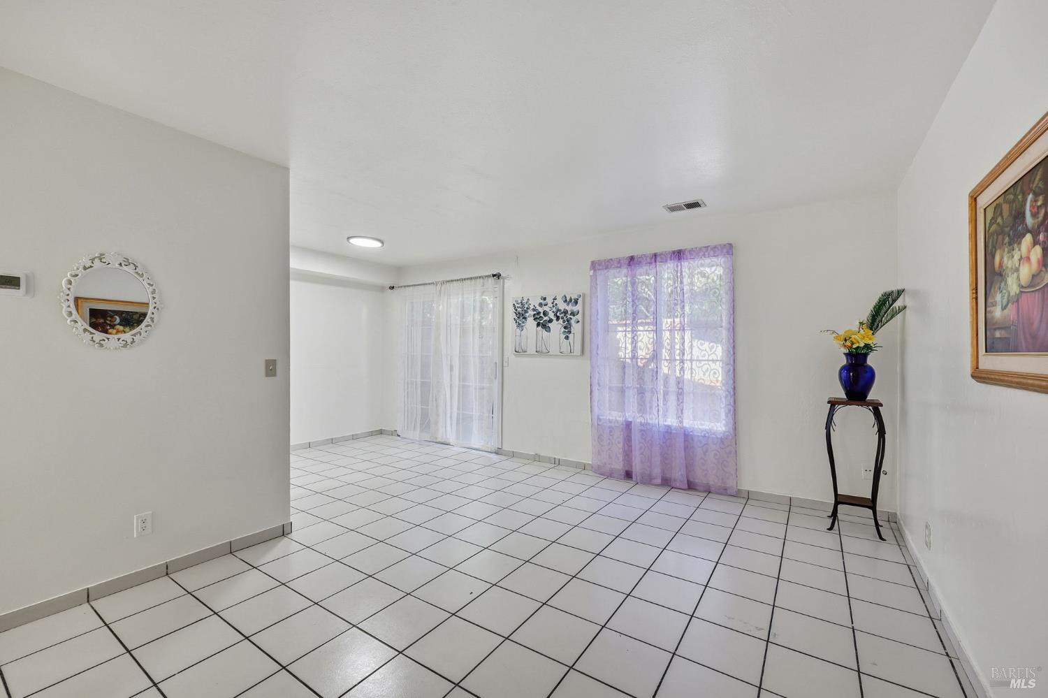 Detail Gallery Image 7 of 43 For 788 Simpson Pl, Santa Rosa,  CA 95401 - 3 Beds | 1/1 Baths