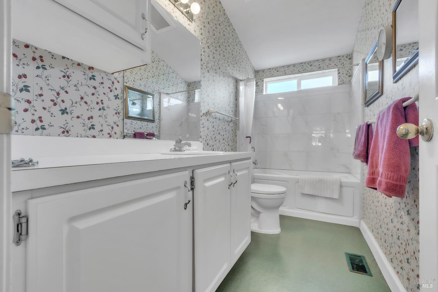 Detail Gallery Image 20 of 28 For 105 Claret Cir, Yountville,  CA 94559 - 2 Beds | 2 Baths