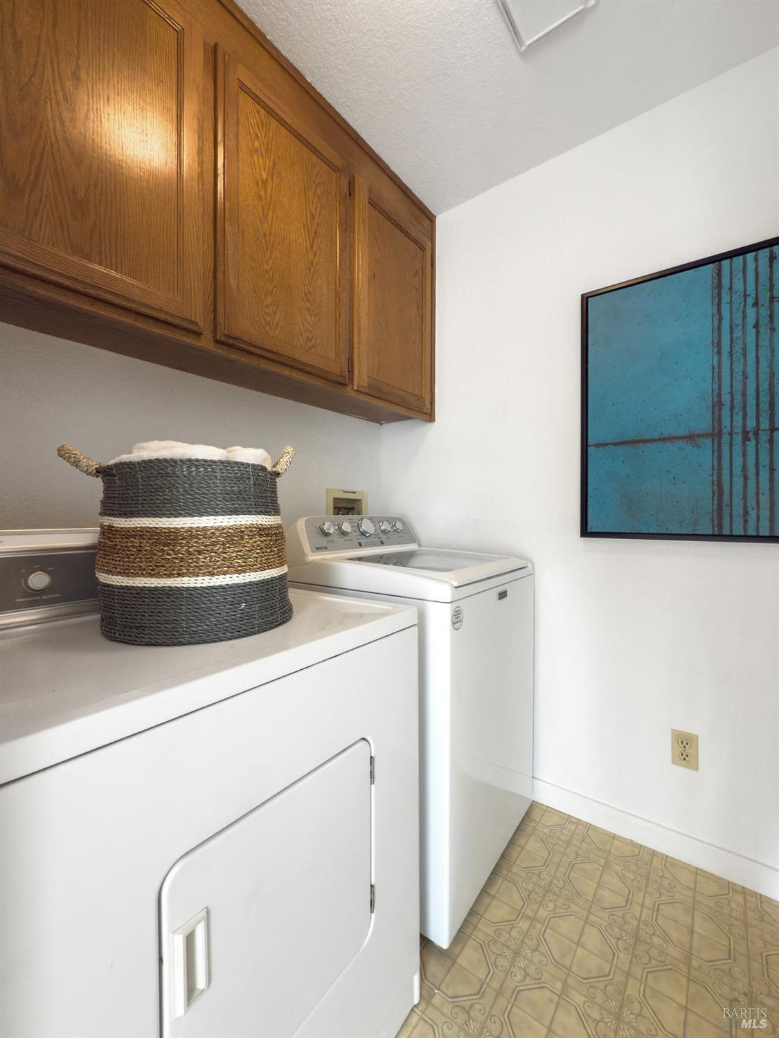 Detail Gallery Image 24 of 47 For 213 Deborah Ct, Novato,  CA 94949 - 4 Beds | 3 Baths