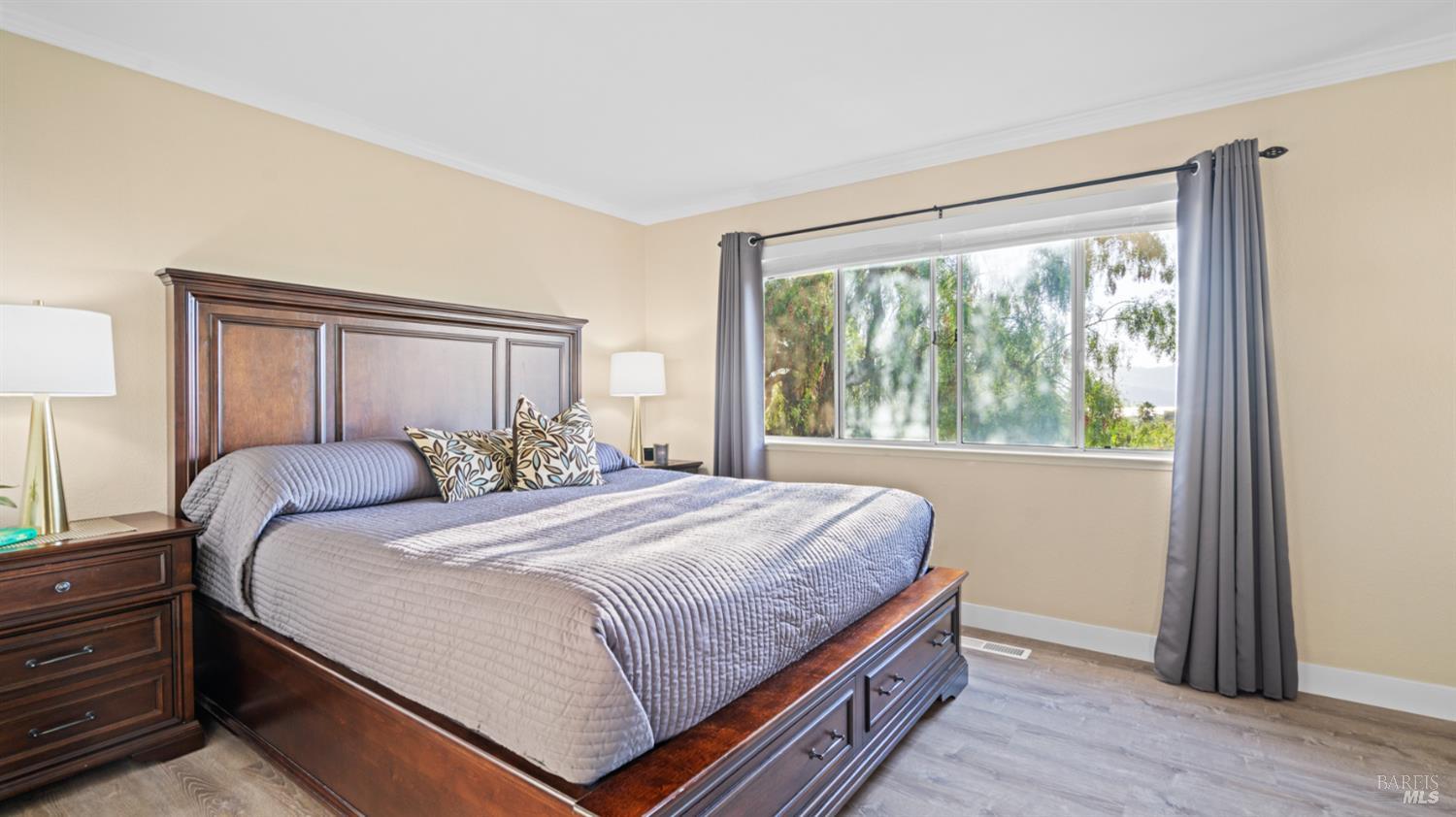 Detail Gallery Image 8 of 20 For 565 Lori Dr #19,  Benicia,  CA 94510 - 2 Beds | 2 Baths