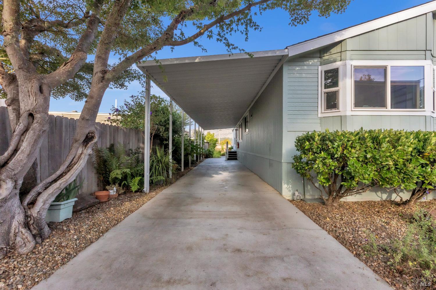 Detail Gallery Image 11 of 28 For 105 Claret Cir, Yountville,  CA 94559 - 2 Beds | 2 Baths