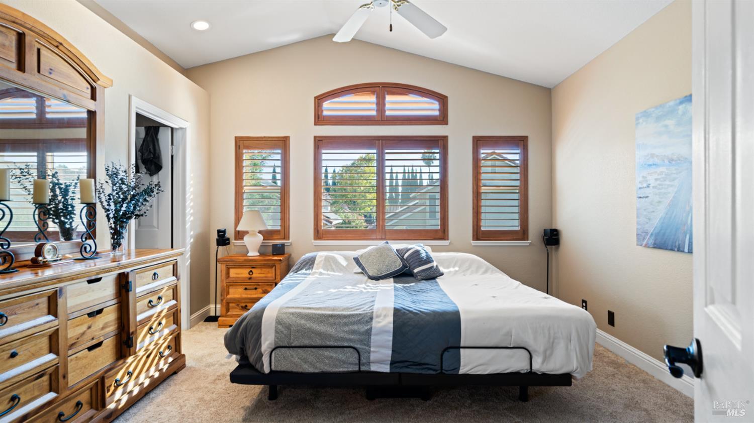 Detail Gallery Image 15 of 34 For 854 Owl Cir, Vacaville,  CA 95687 - 4 Beds | 3 Baths