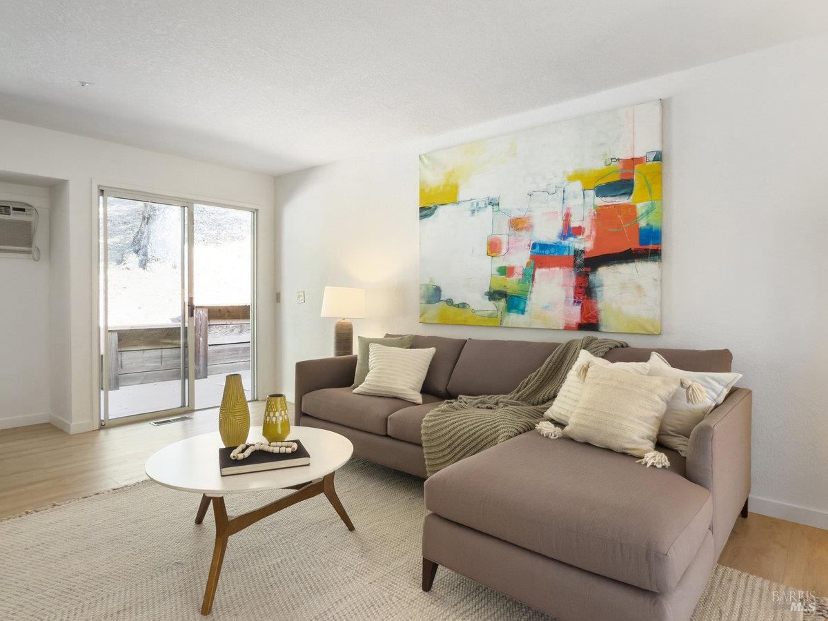 Detail Gallery Image 16 of 47 For 213 Deborah Ct, Novato,  CA 94949 - 4 Beds | 3 Baths