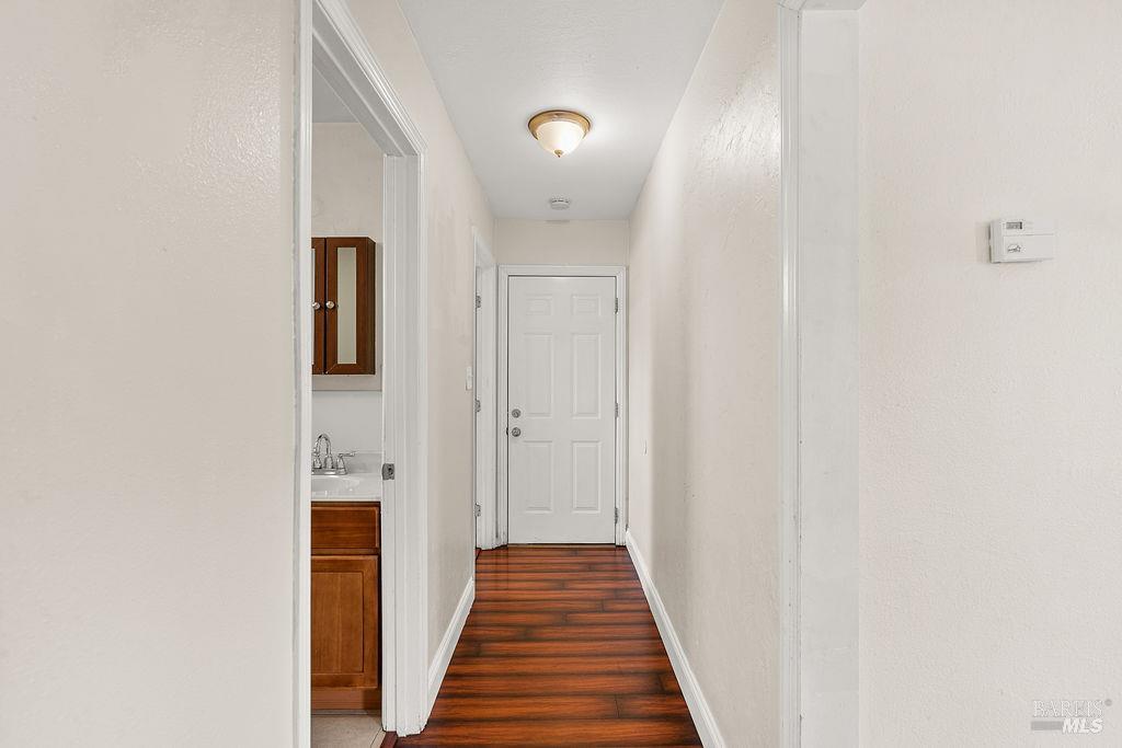 Detail Gallery Image 10 of 28 For 2020 19th St, San Pablo,  CA 94806 - 2 Beds | 1 Baths